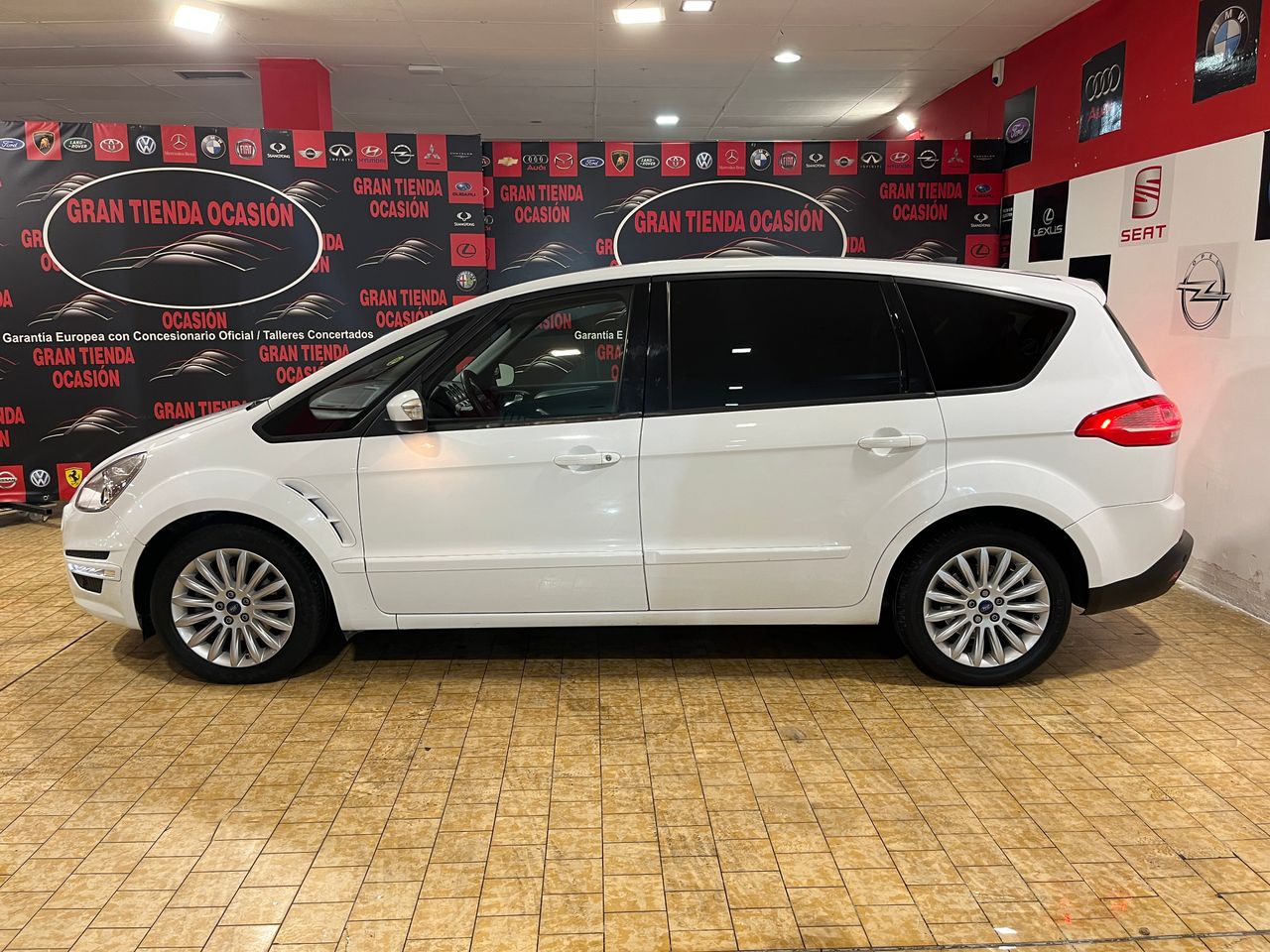 Foto Ford S-Max 12