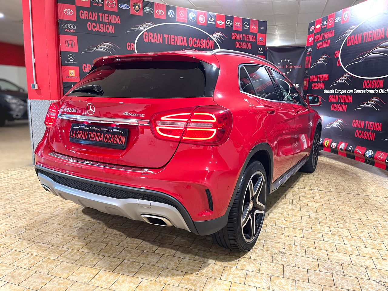 Foto Mercedes-Benz Clase GLA 8