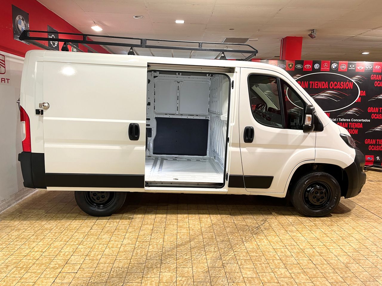 Foto Peugeot Boxer 13