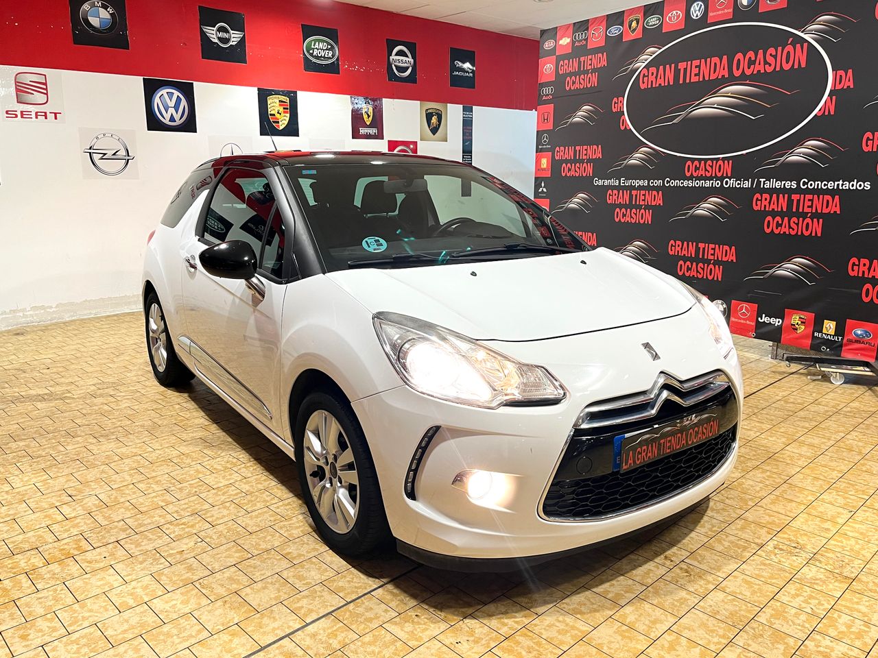 Foto DS Automobiles DS 3 4