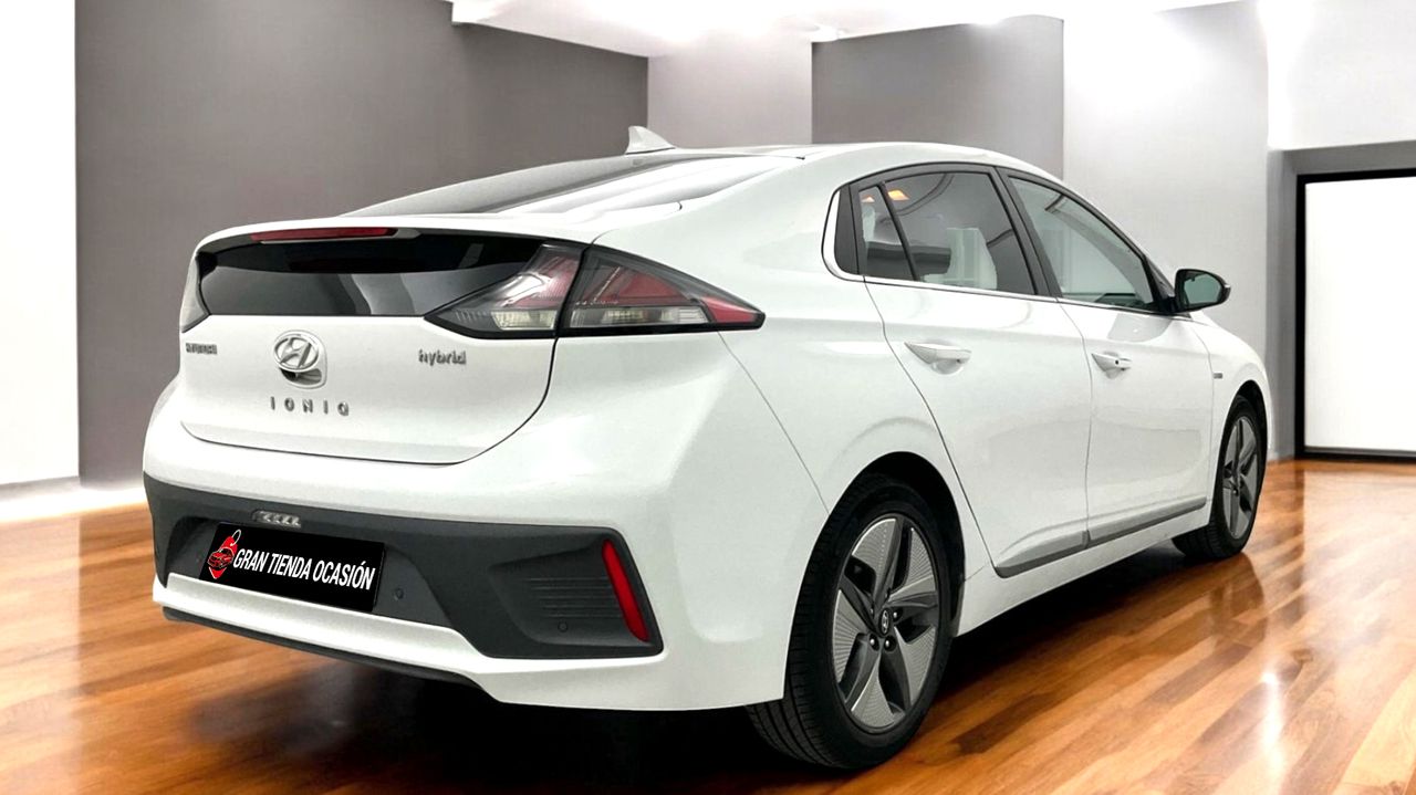 Foto Hyundai IONIQ 3