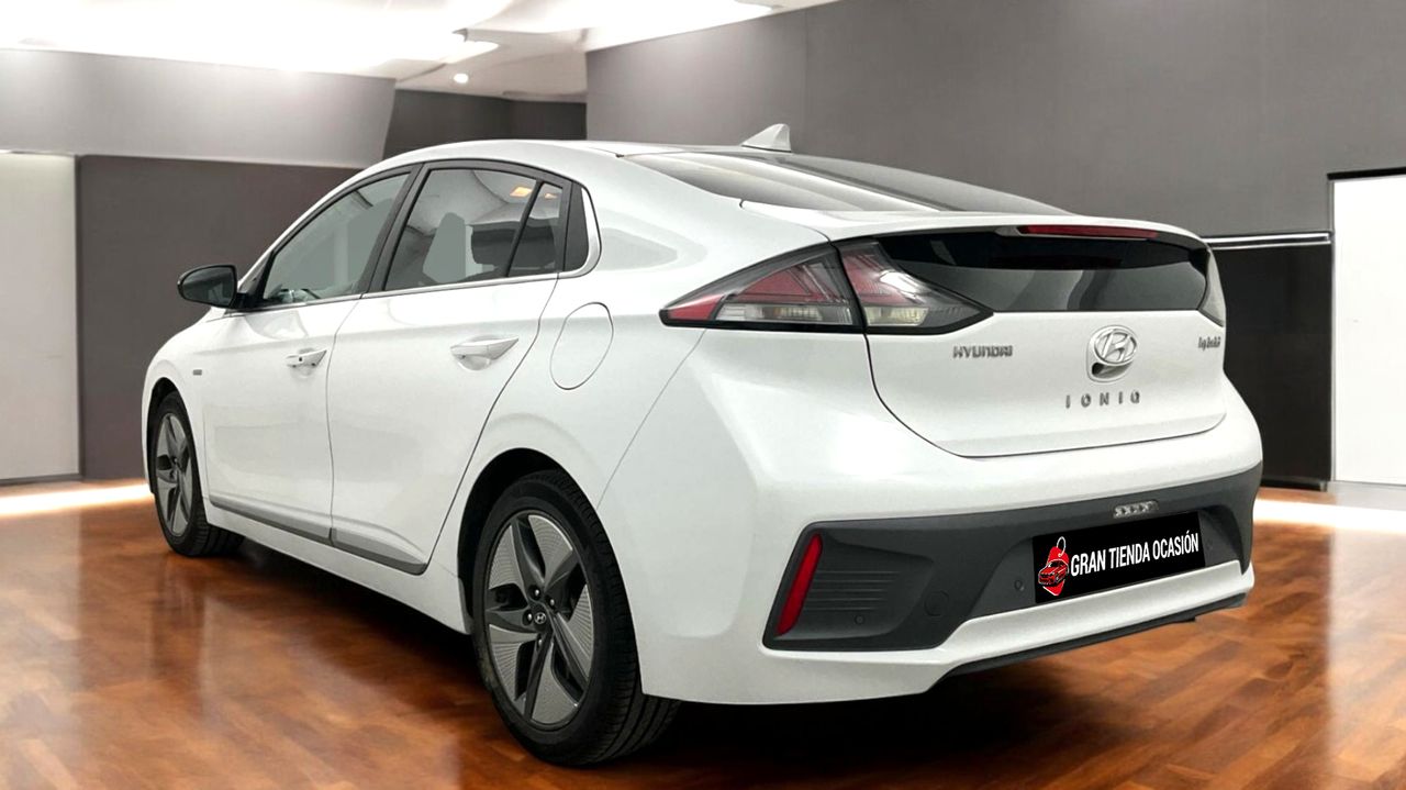 Foto Hyundai IONIQ 4