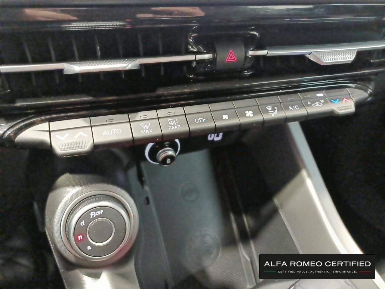 Foto Alfa Romeo Tonale 17