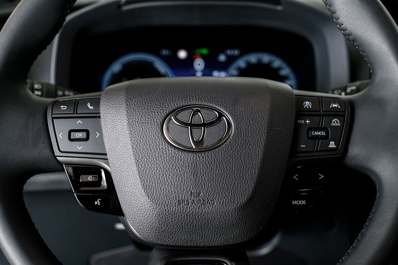 Foto Toyota C-HR 14