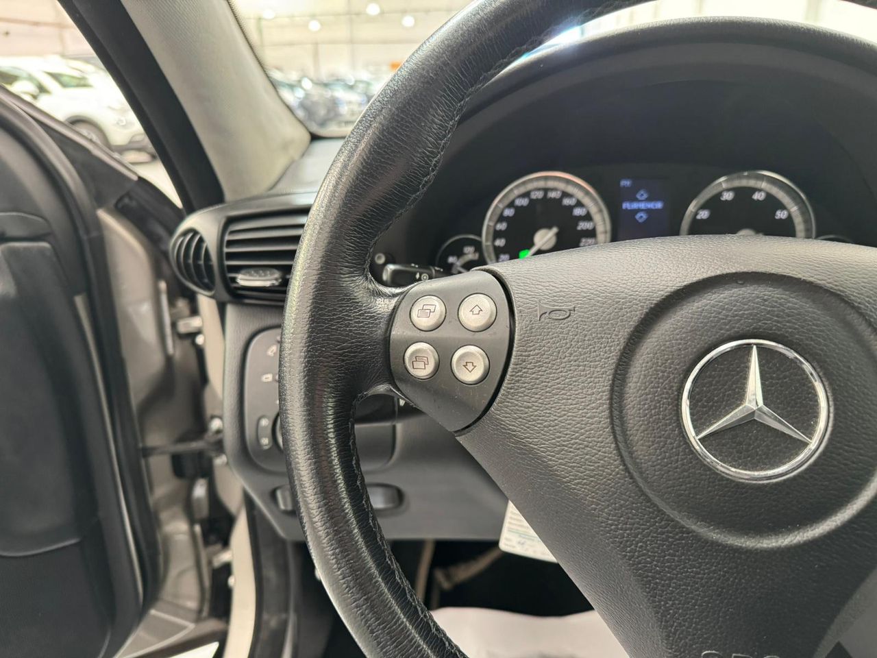 Foto Mercedes-Benz Clase C 21