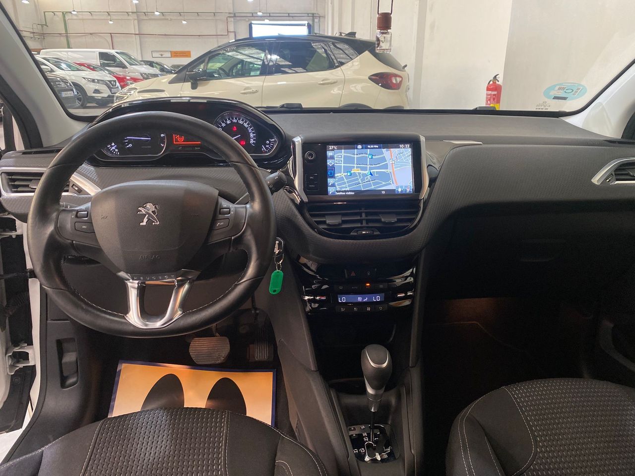 Foto Peugeot 208 11