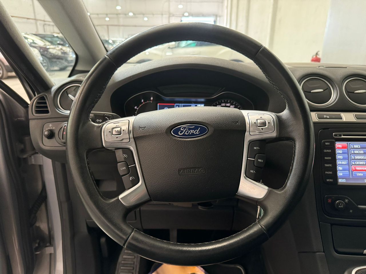 Foto Ford S-Max 19