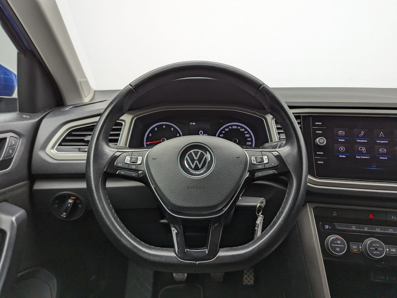 Foto Volkswagen T-Roc 15