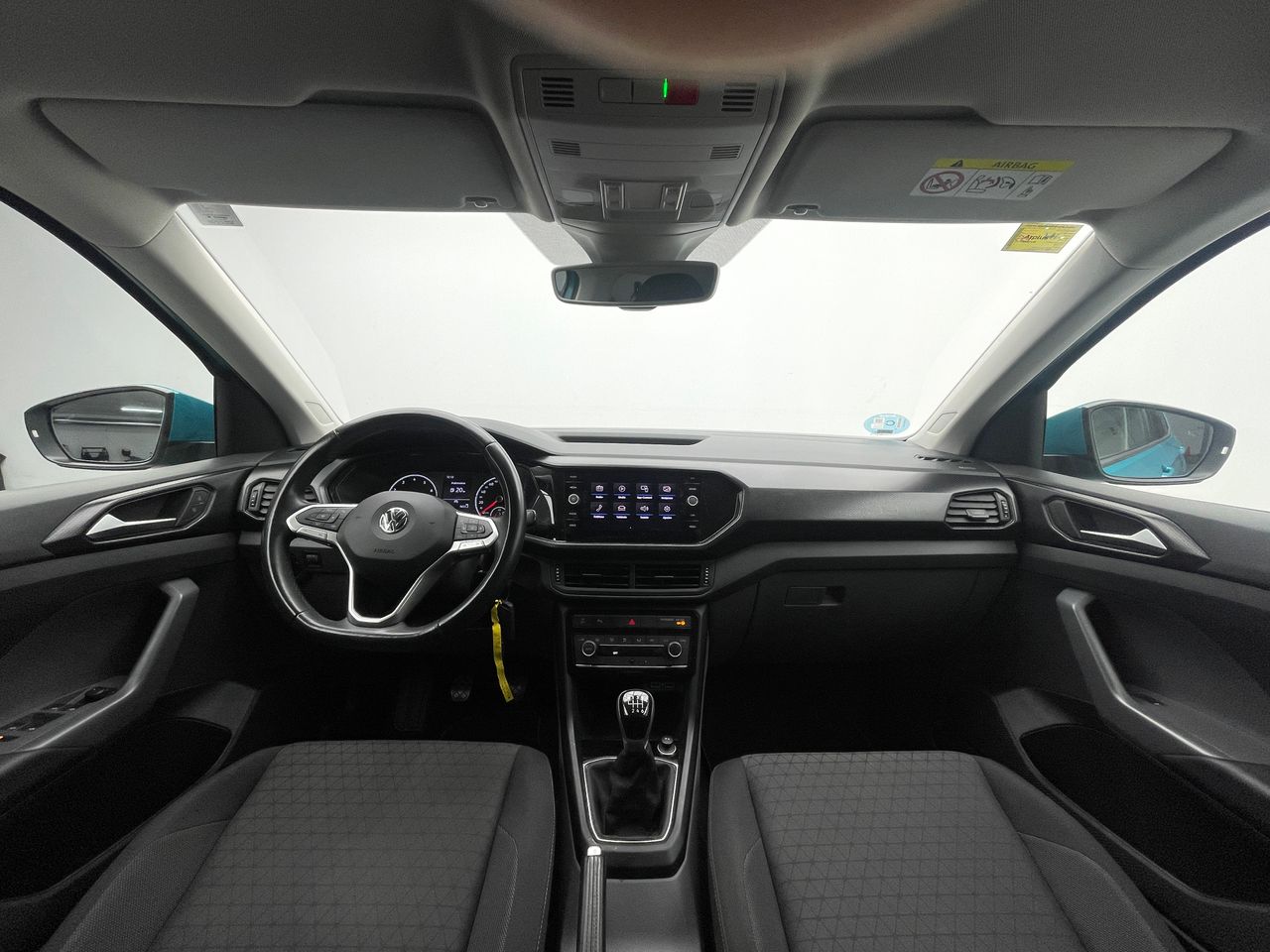 Foto Volkswagen T-Cross 15