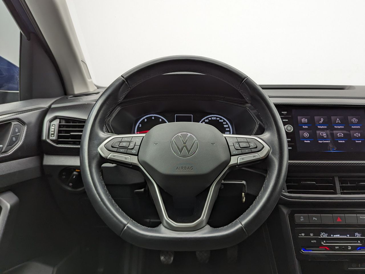 Foto Volkswagen T-Cross 15