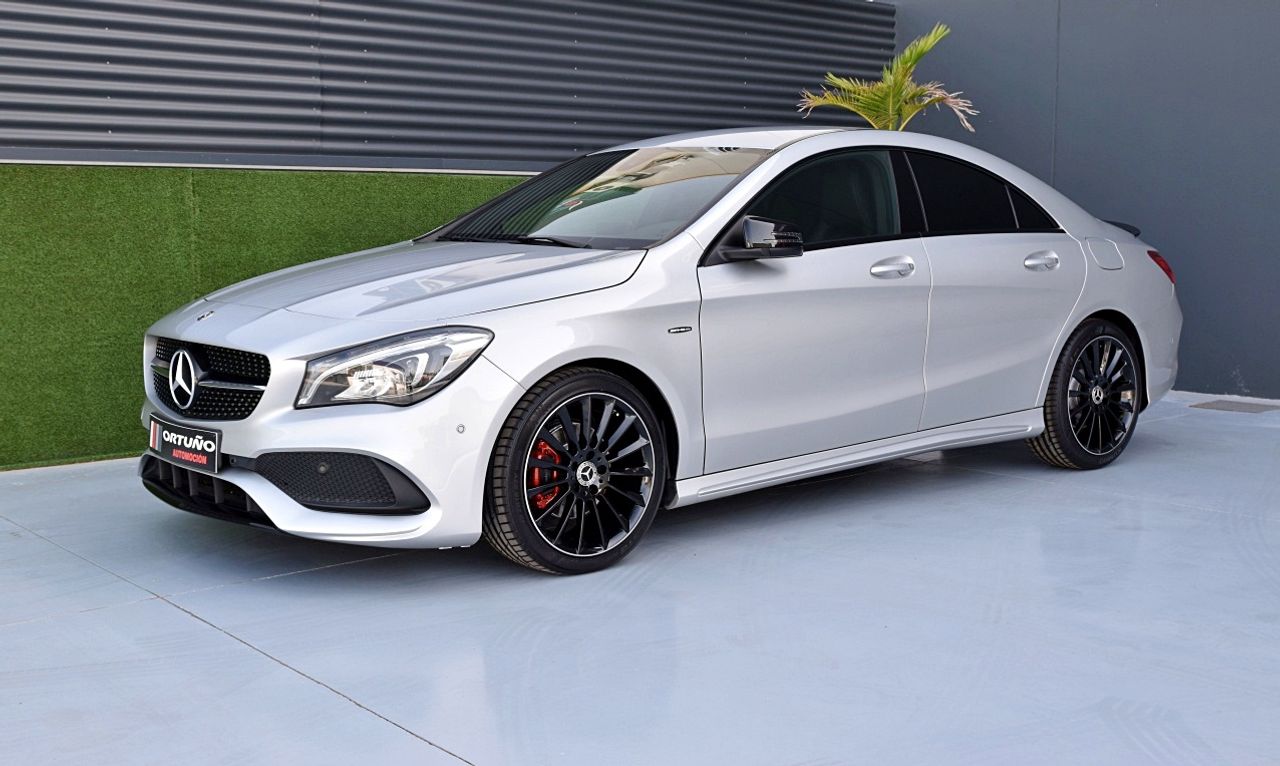 Foto Mercedes-Benz Clase CLA 27