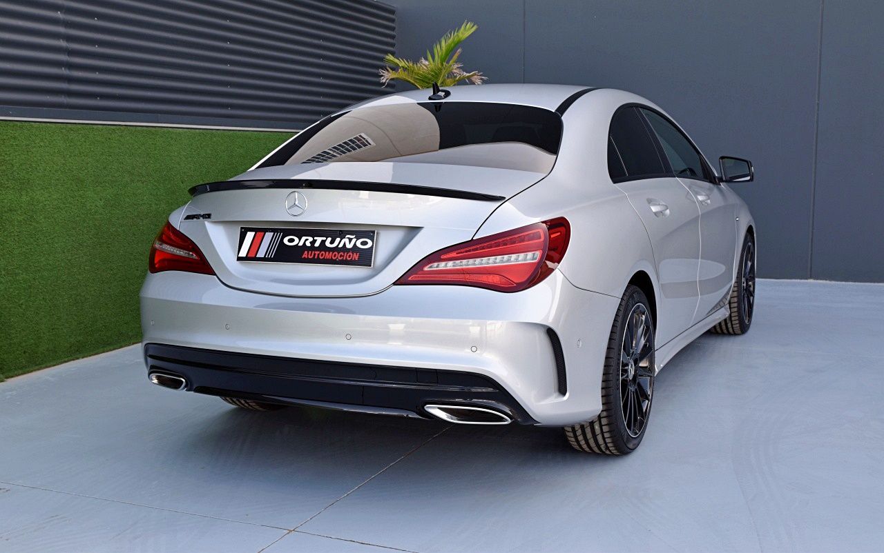 Foto Mercedes-Benz Clase CLA 40