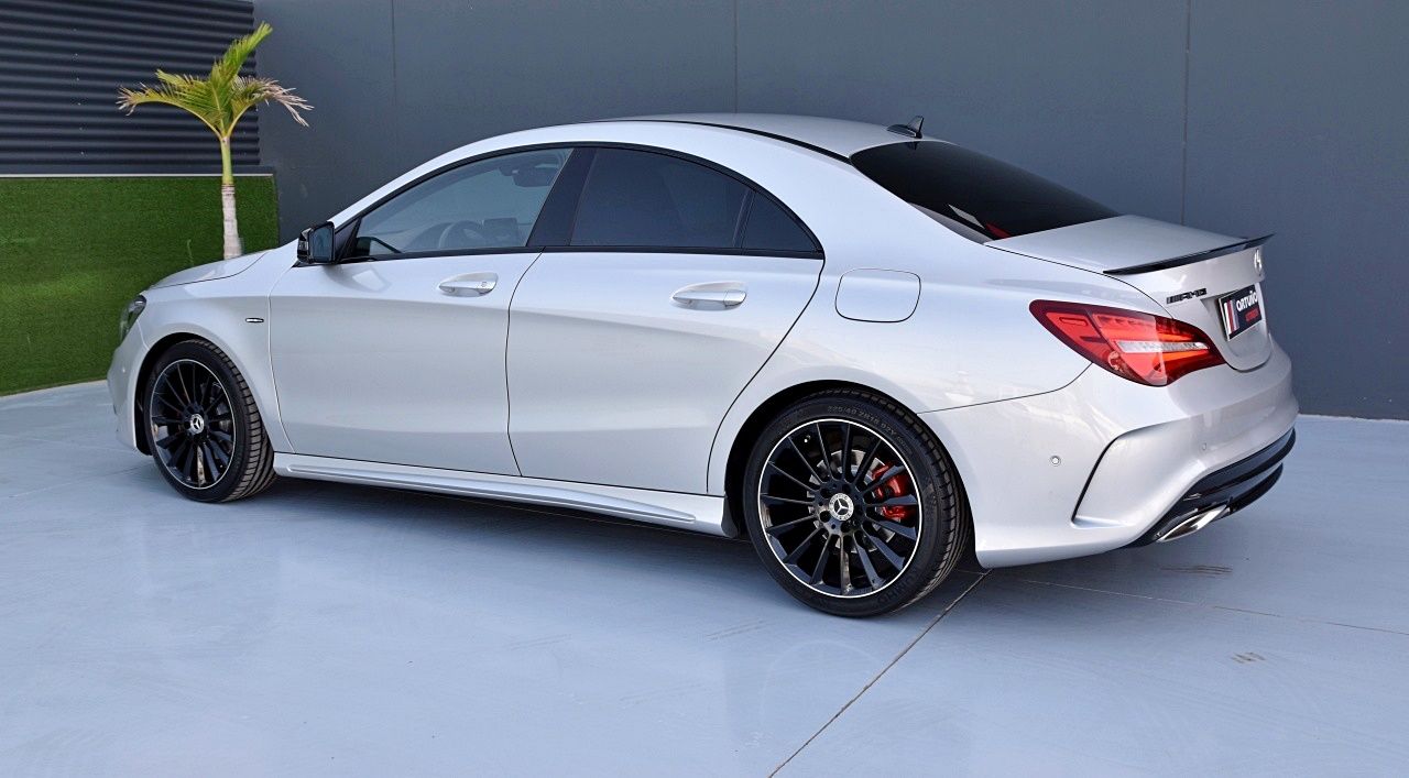 Foto Mercedes-Benz Clase CLA 57