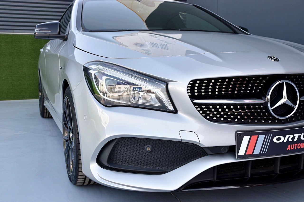 Foto Mercedes-Benz Clase CLA 77