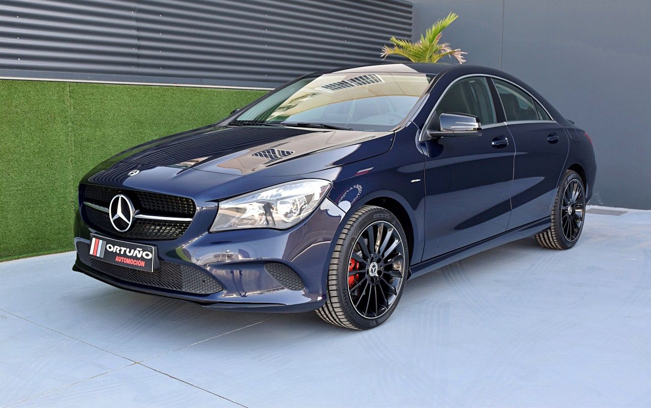 Foto Mercedes-Benz Clase CLA 12