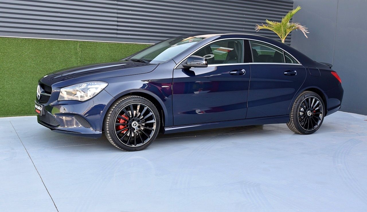 Foto Mercedes-Benz Clase CLA 14