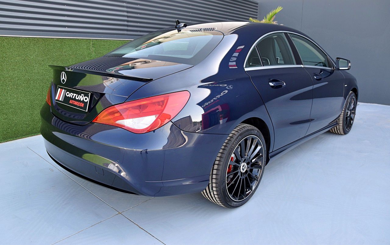 Foto Mercedes-Benz Clase CLA 40