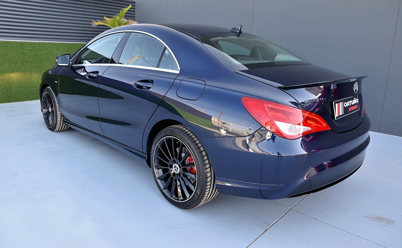 Foto Mercedes-Benz Clase CLA 52