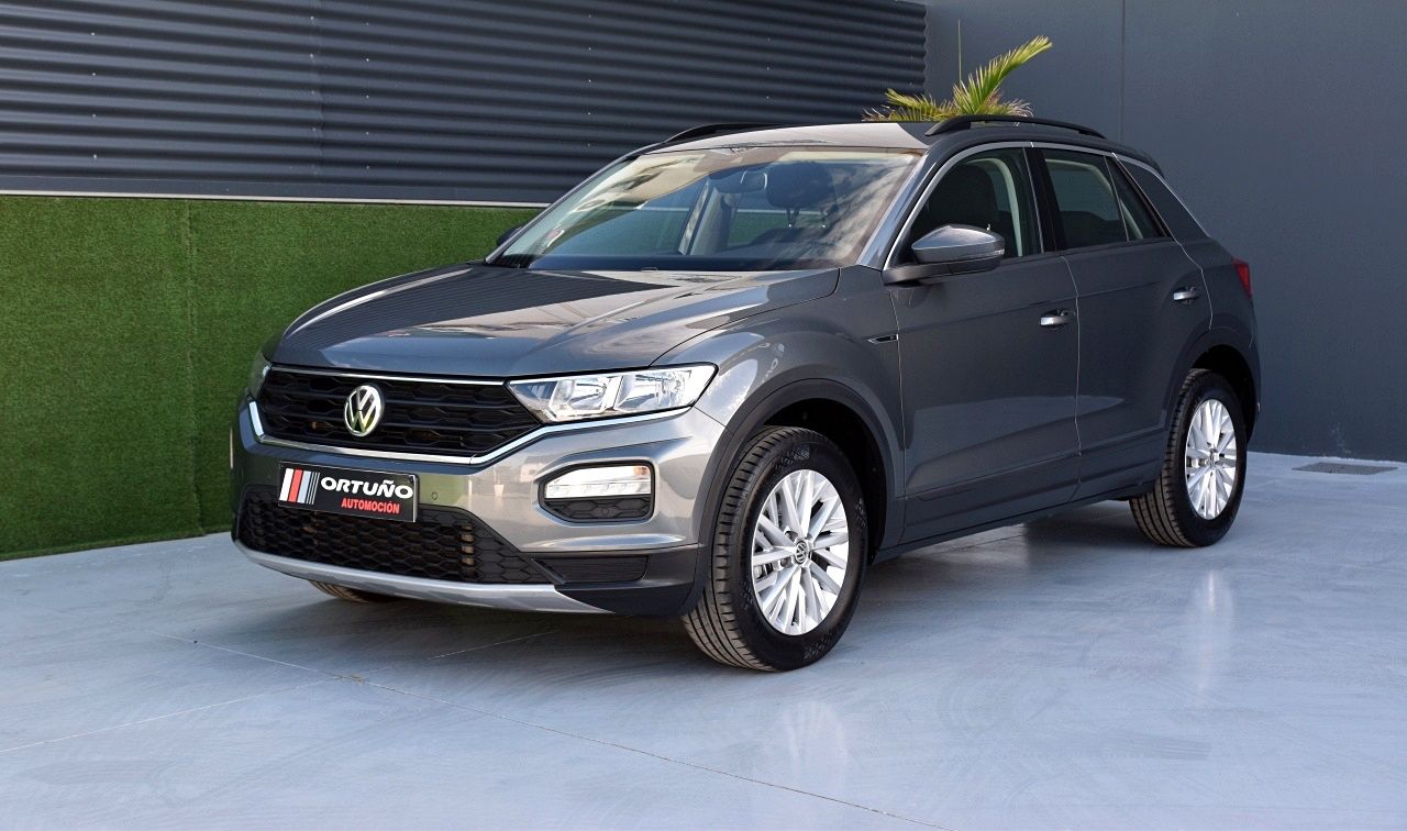 Foto Volkswagen T-Roc 24