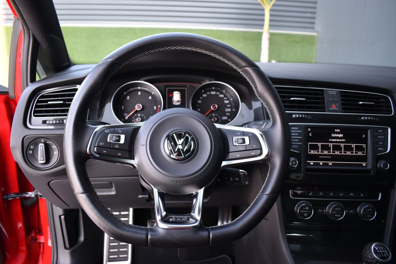 Foto Volkswagen Golf 9