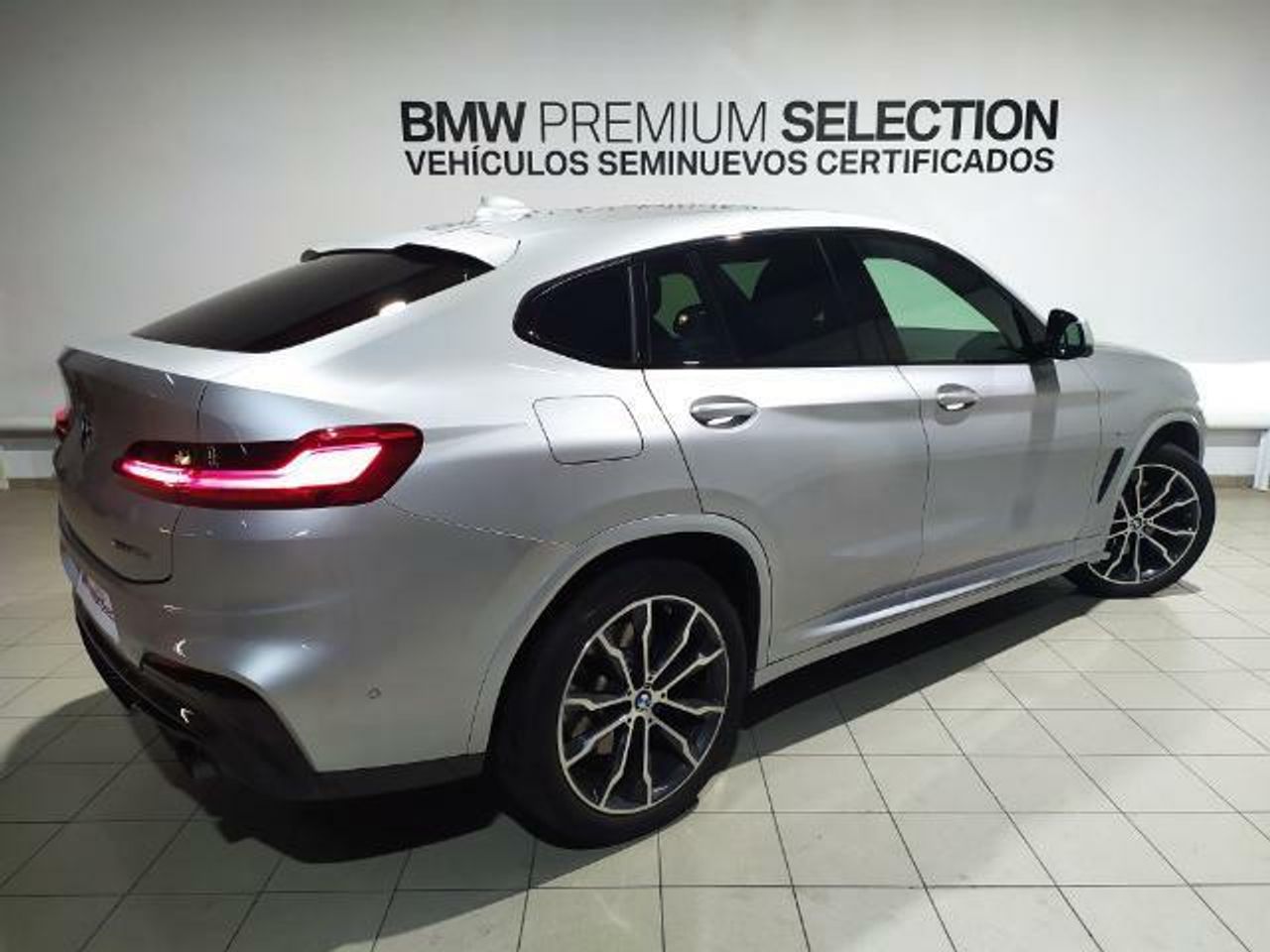 Foto BMW X4 4
