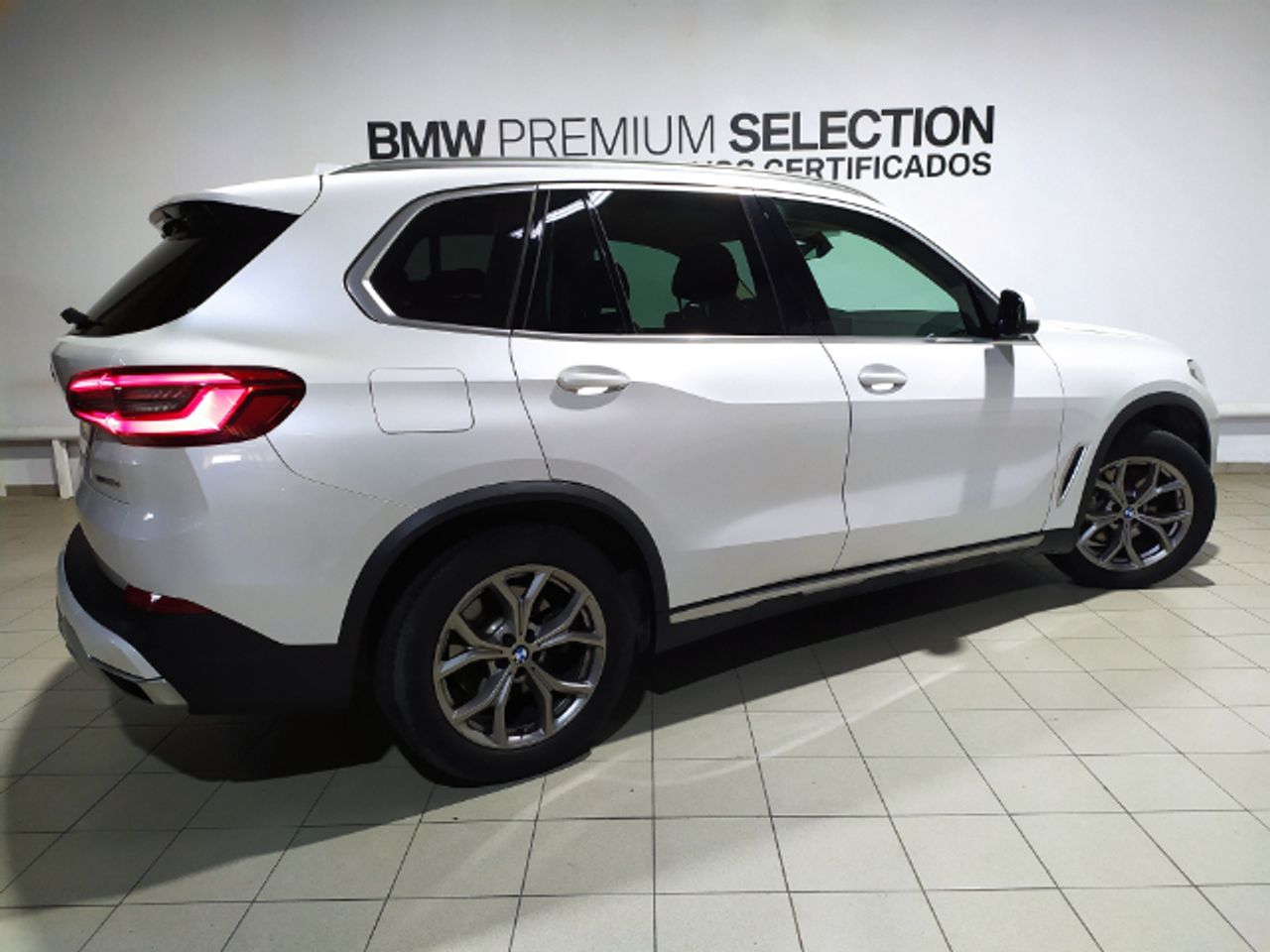 Foto BMW X5 4