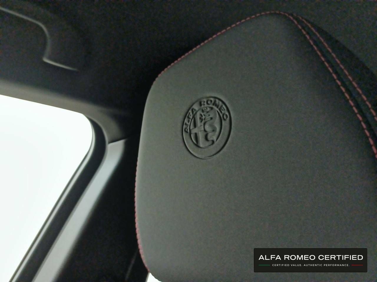 Foto Alfa Romeo Tonale 14