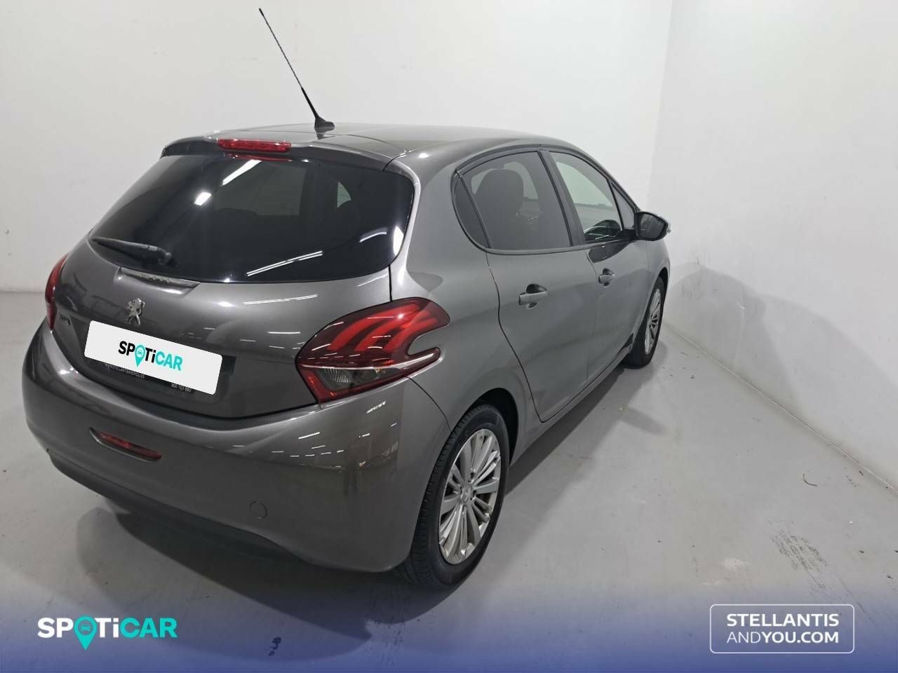 Foto Peugeot 208 13