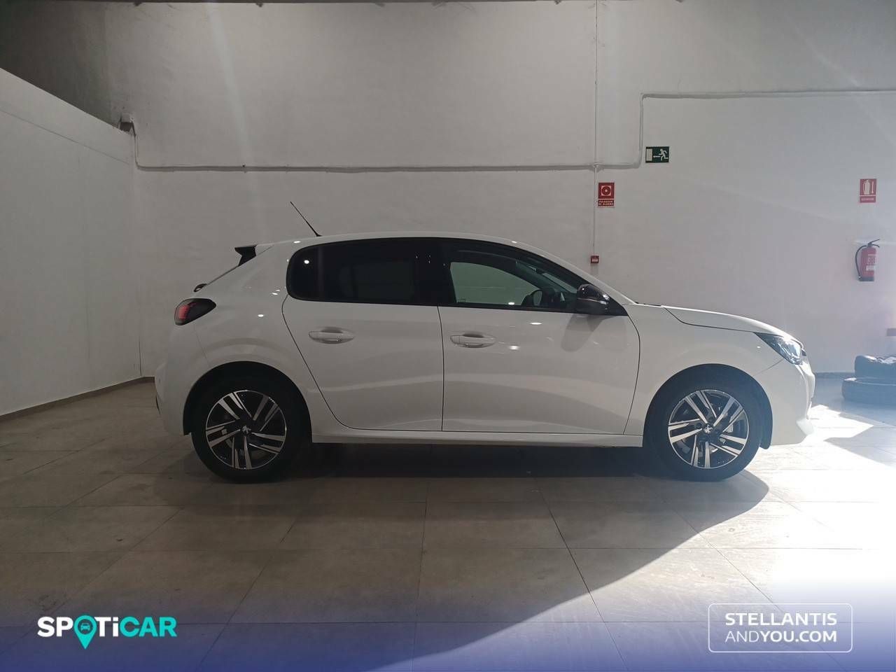 Foto Peugeot 208 4