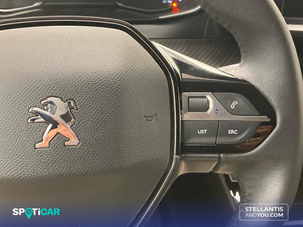 Foto Peugeot 208 18