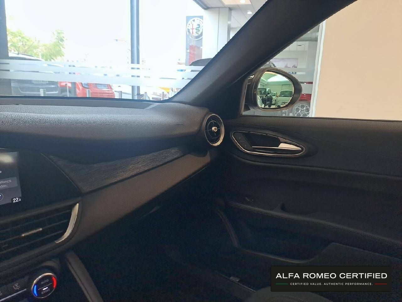 Foto Alfa Romeo Giulia 15
