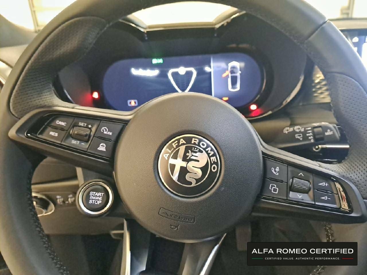 Foto Alfa Romeo Tonale 15