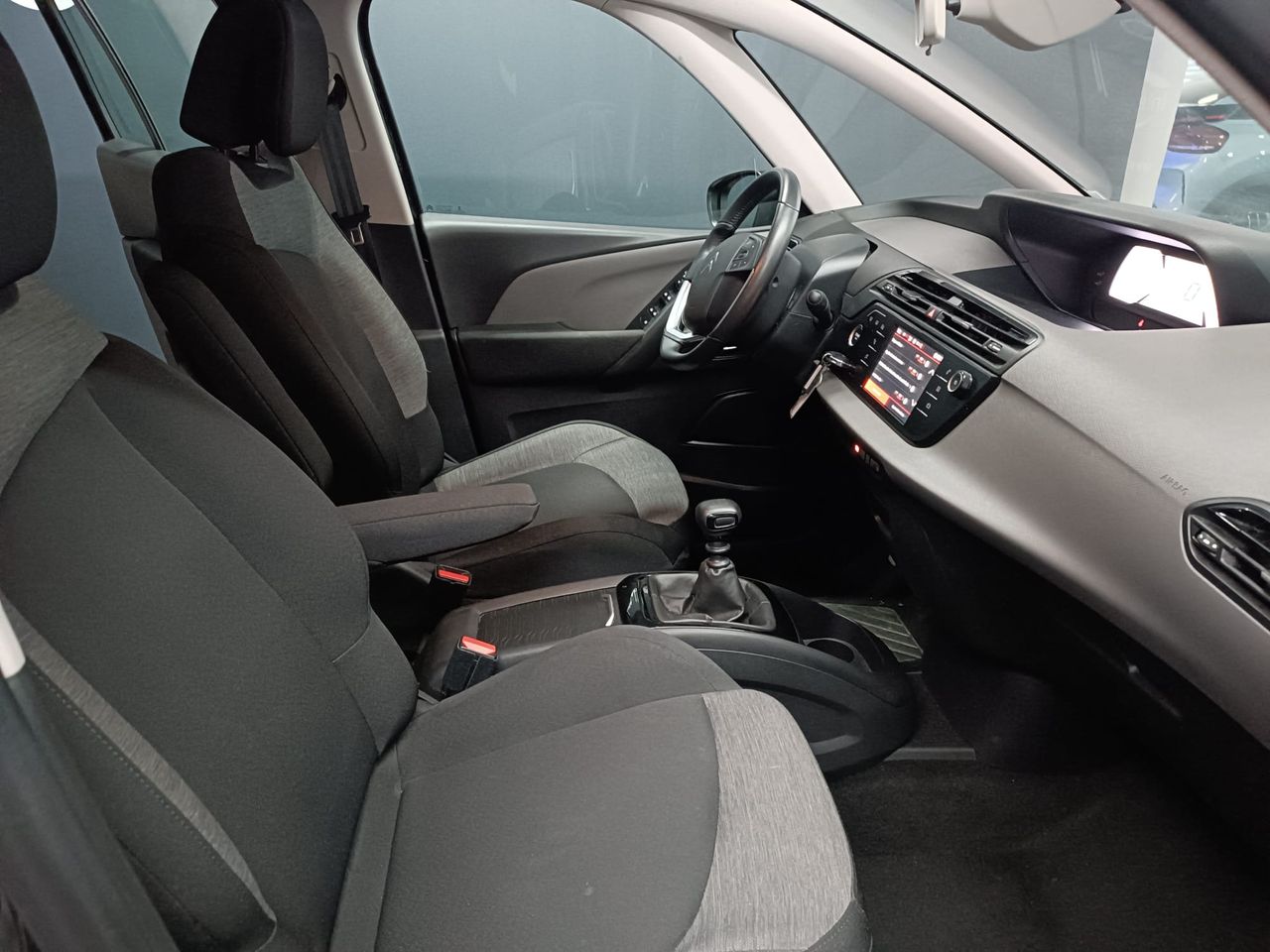 Foto Citroën Grand C4 SpaceTourer 16