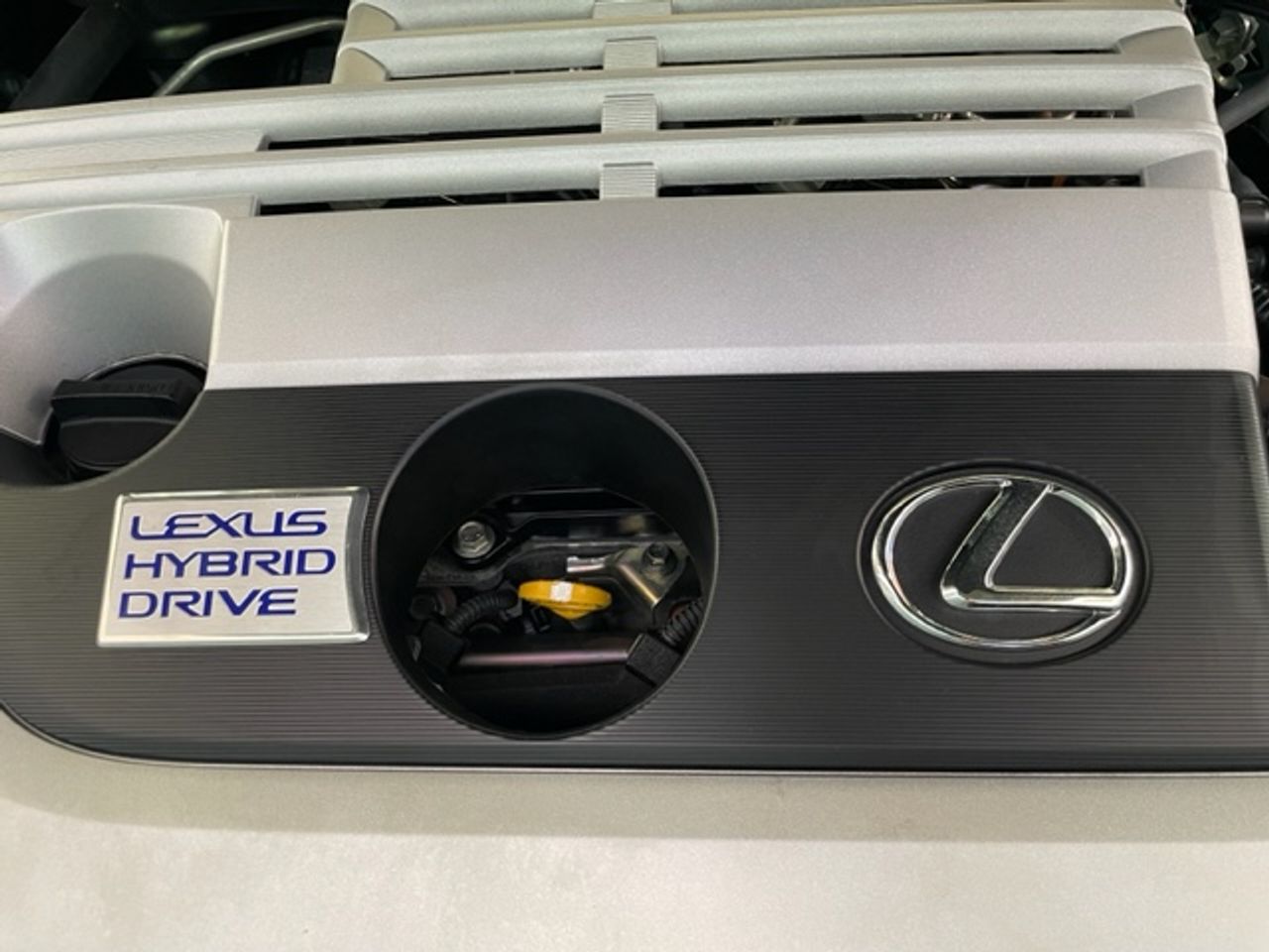 Foto Lexus UX 45