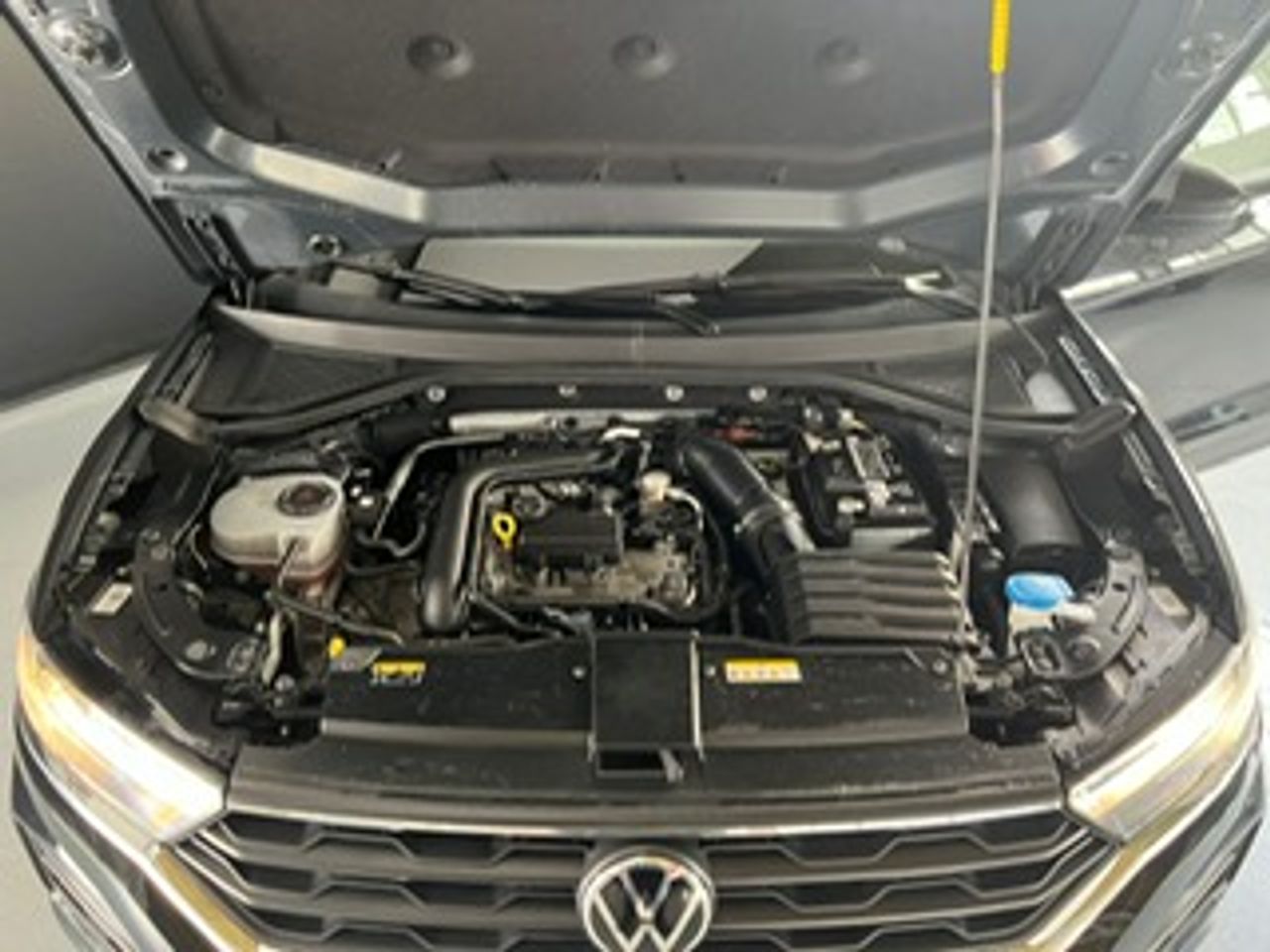 Foto Volkswagen T-Roc 11