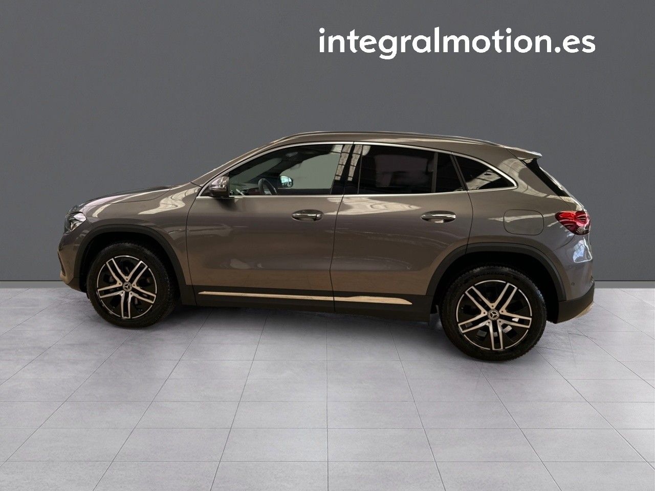 Foto Mercedes-Benz Clase GLA 24