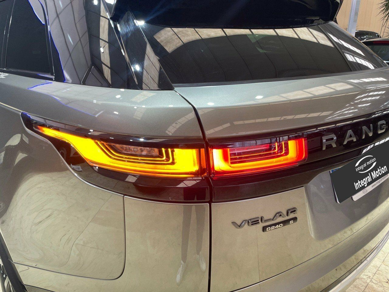 Foto Land-Rover Range Rover Velar 28