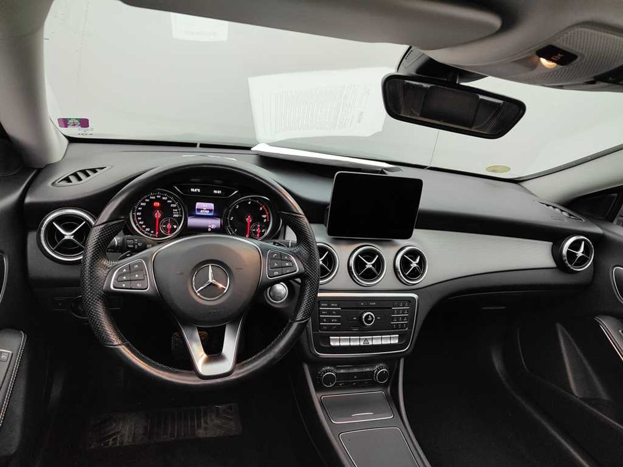 Foto Mercedes-Benz Clase CLA 15