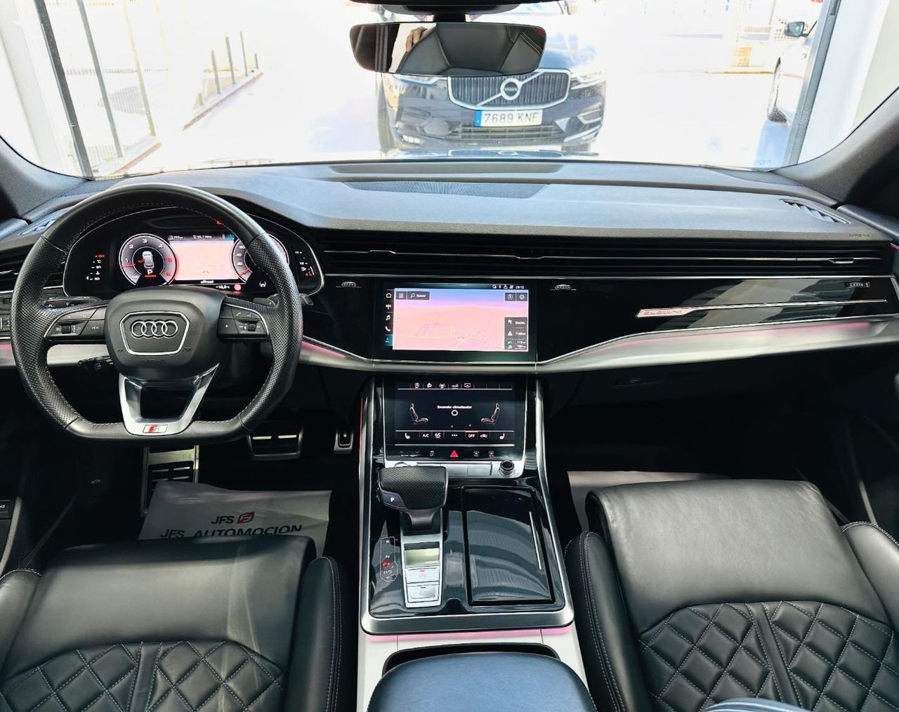 Foto Audi Q8 8