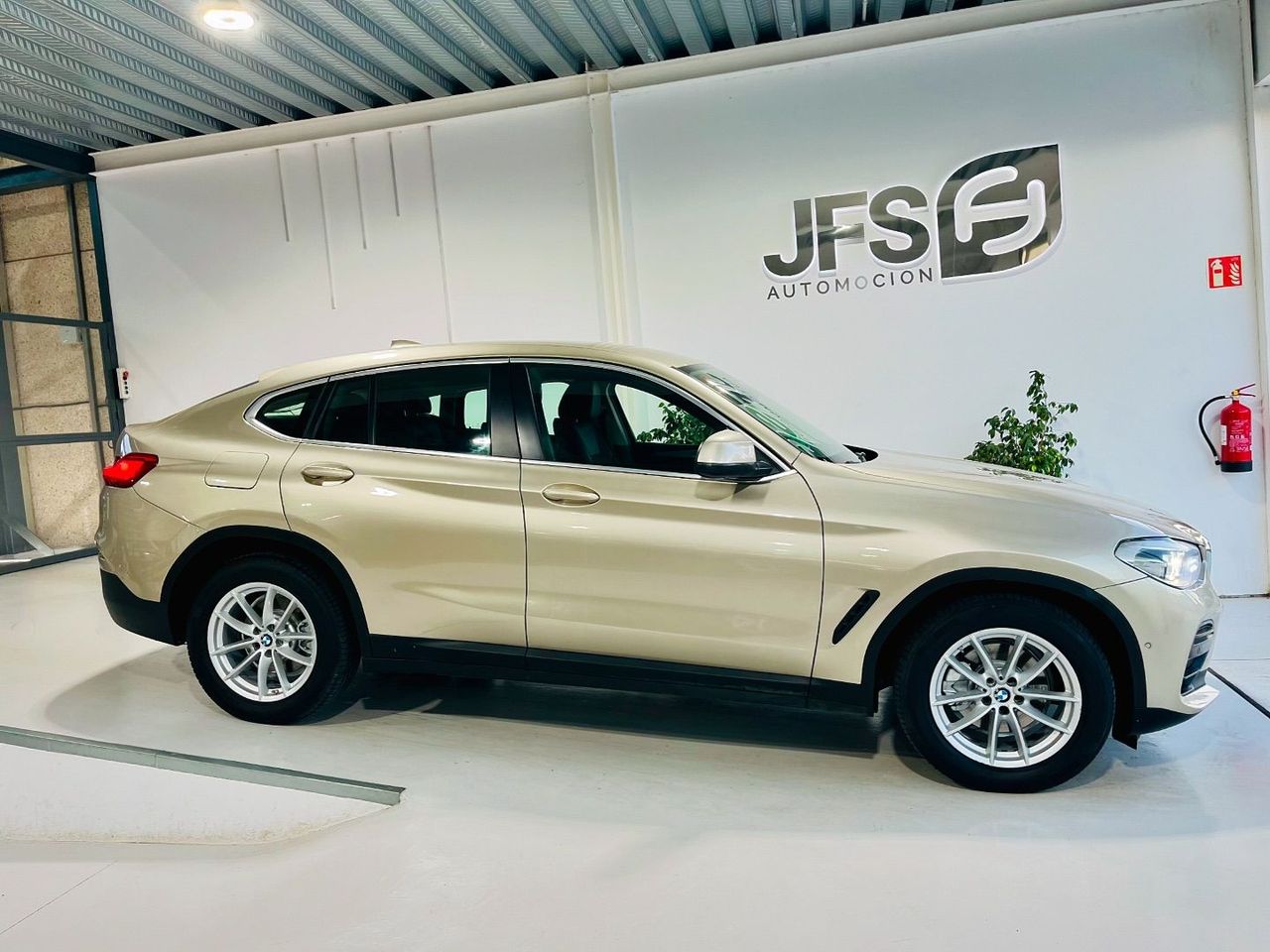 Foto BMW X4 4