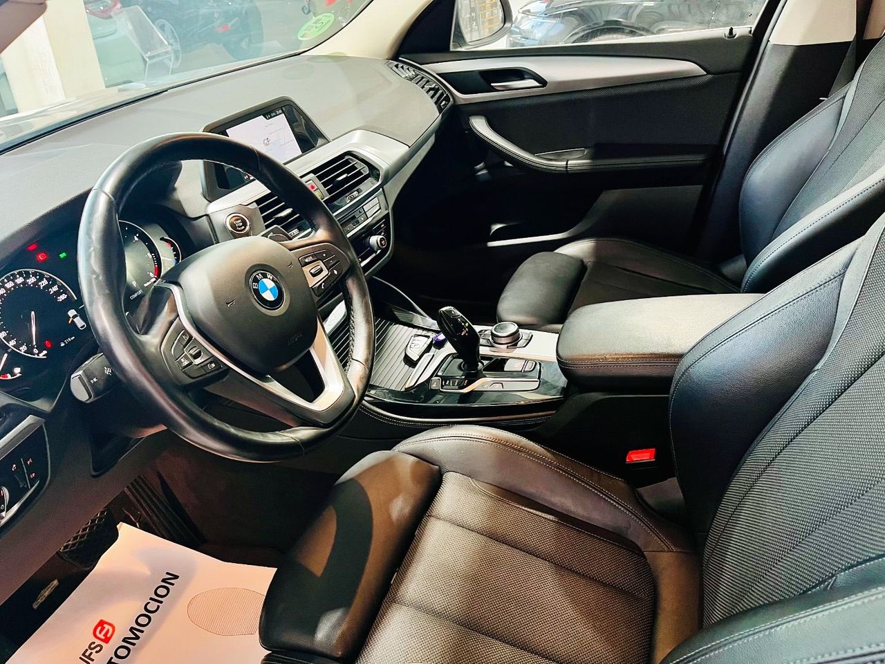 Foto BMW X4 8