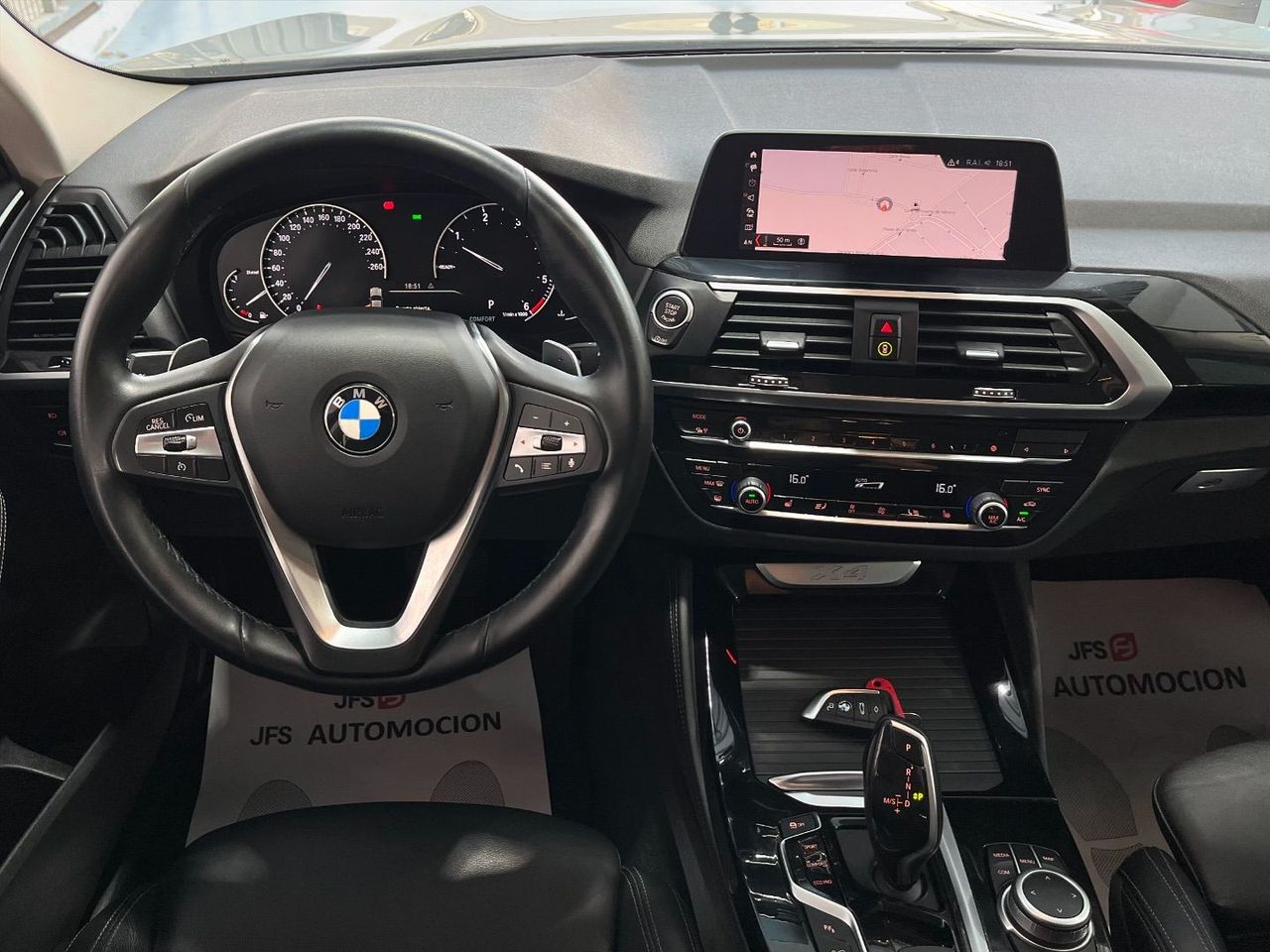 Foto BMW X4 8