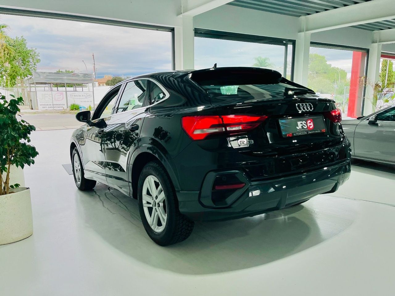 Foto Audi Q3 7