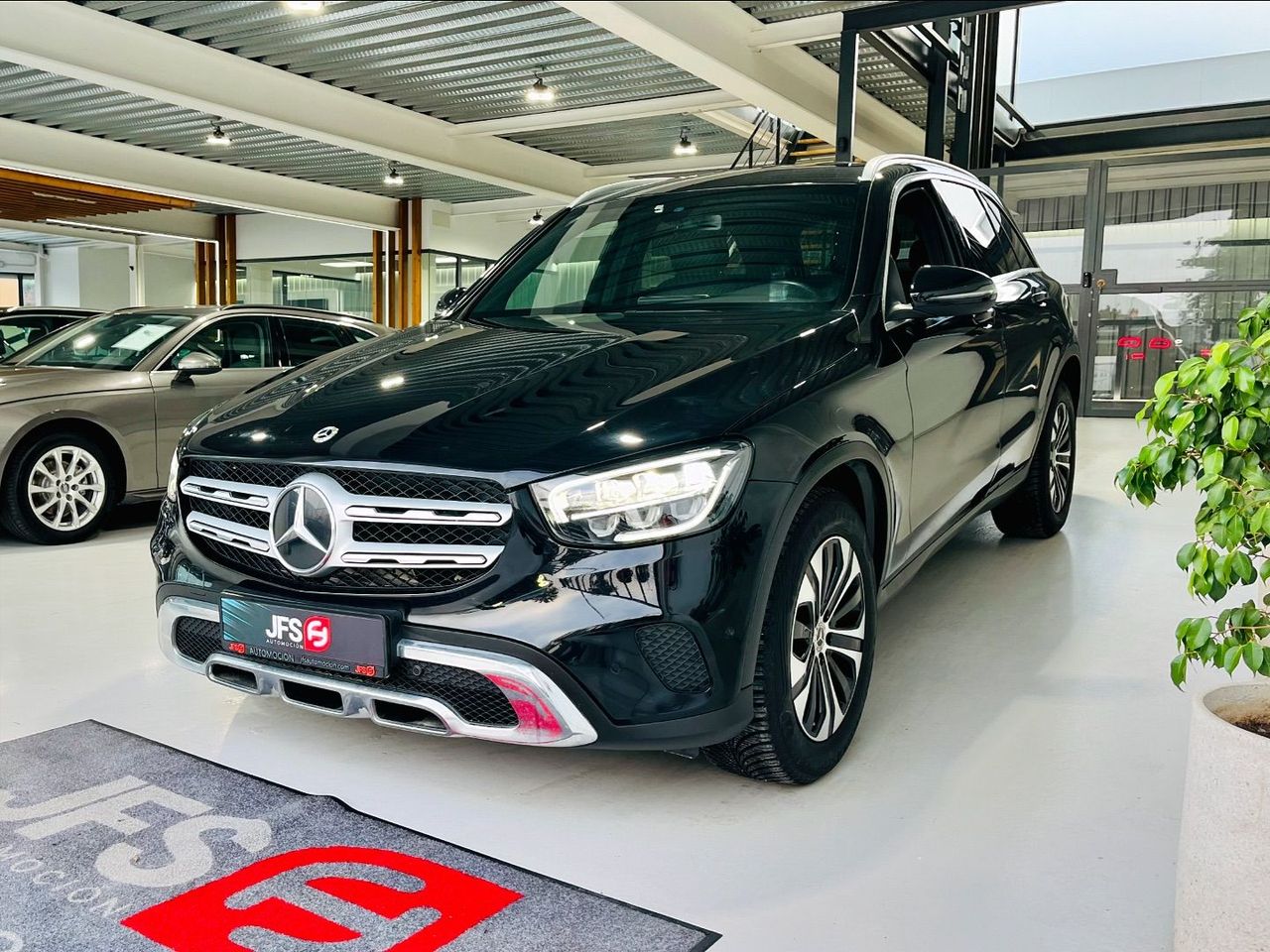 Foto Mercedes-Benz Clase GLC 2