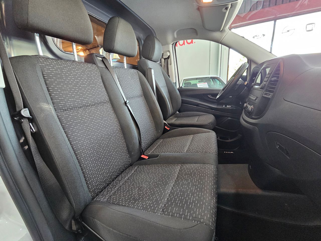 Foto Mercedes-Benz Vito 15