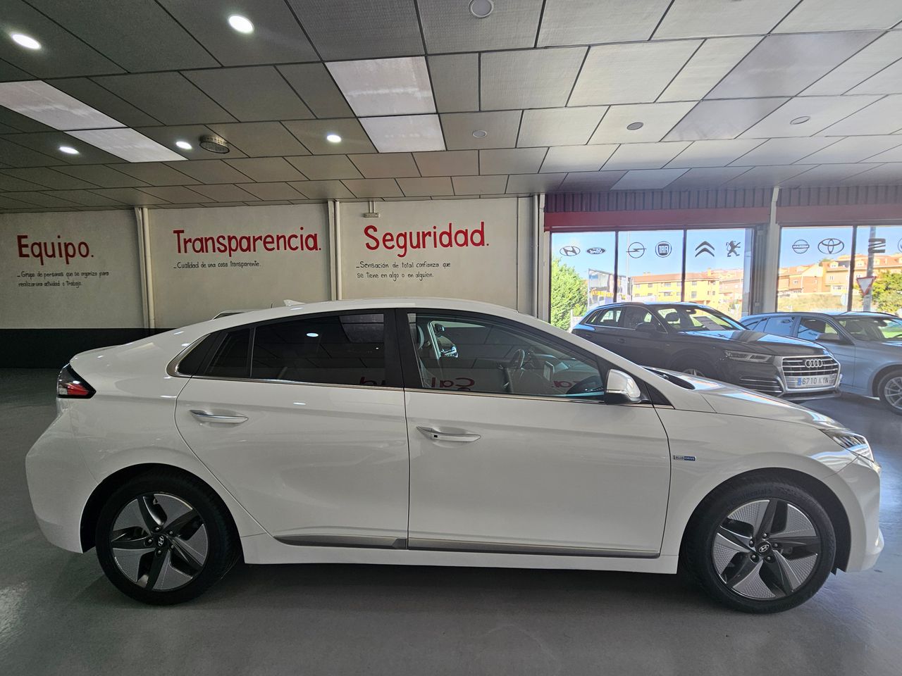 Foto Hyundai IONIQ 6