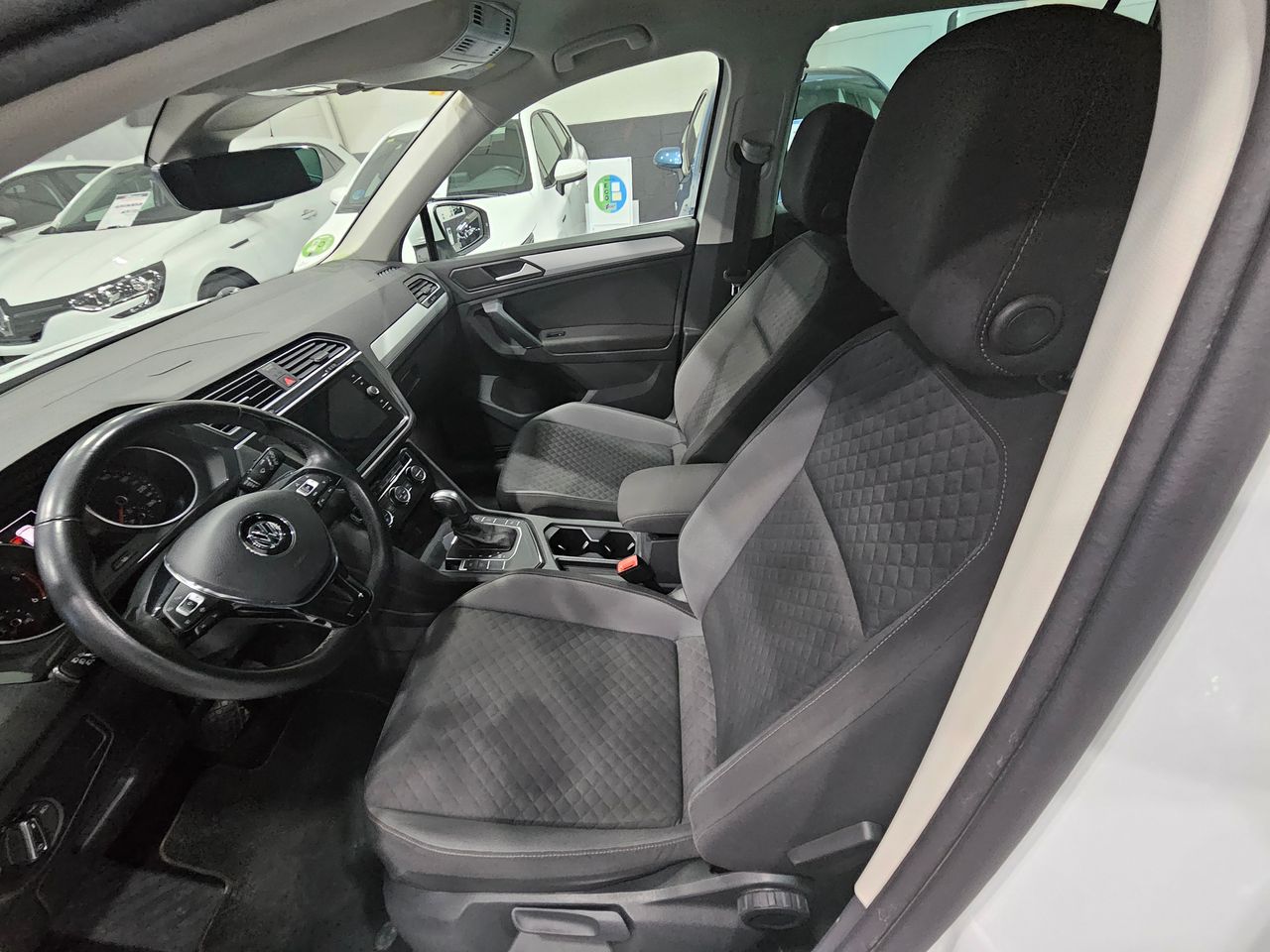 Foto Volkswagen Tiguan 12