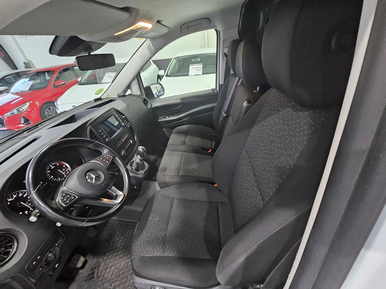 Foto Mercedes-Benz Vito 14