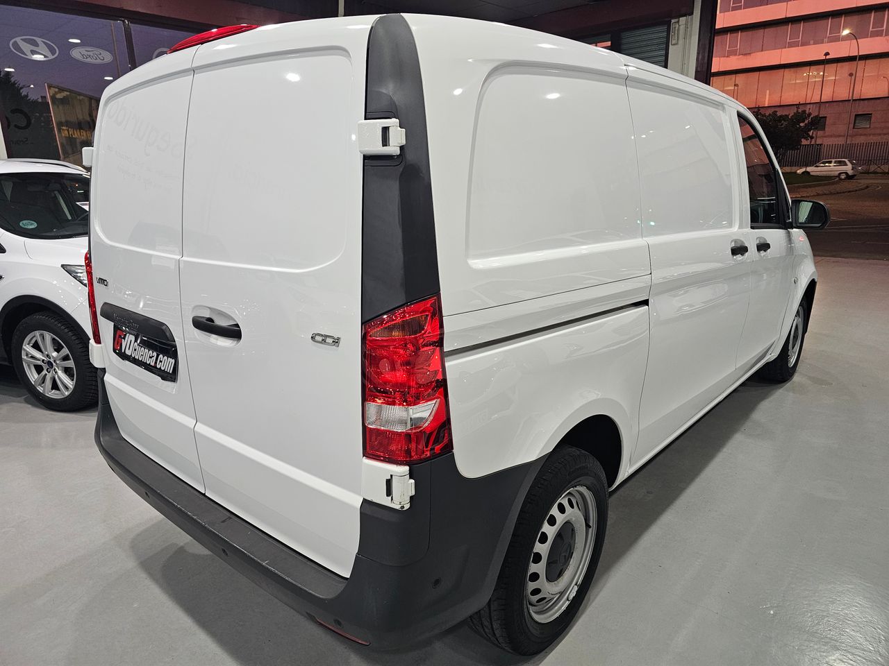 Foto Mercedes-Benz Vito 9