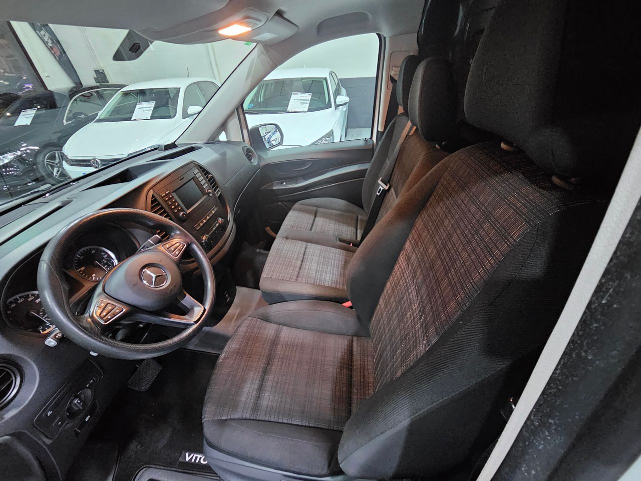 Foto Mercedes-Benz Vito 14